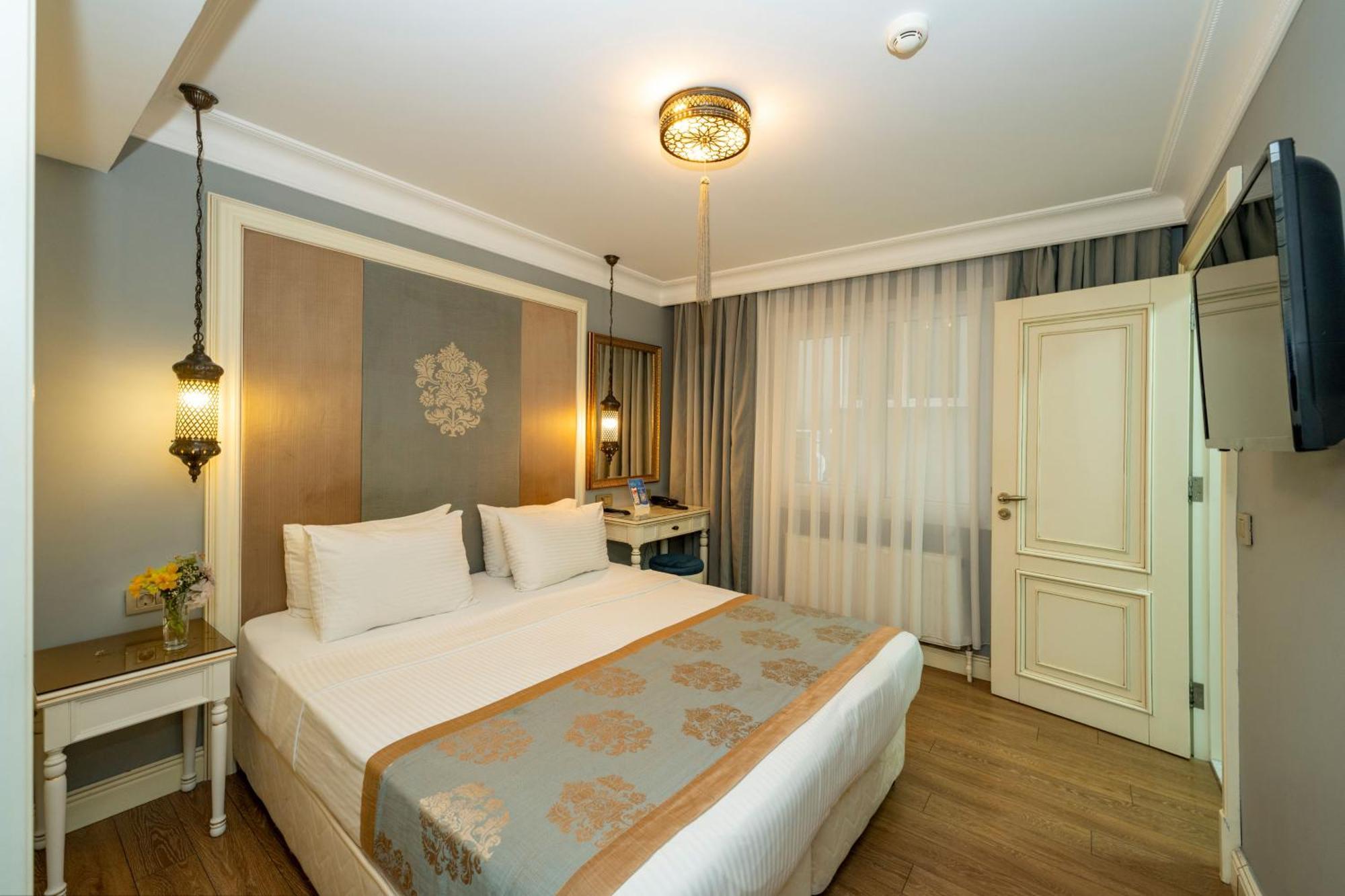 Raymond Blue Hotel Provincia di Provincia di Istanbul Esterno foto